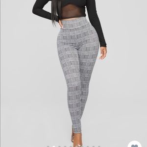 Fashion nova plaid pants print leggings